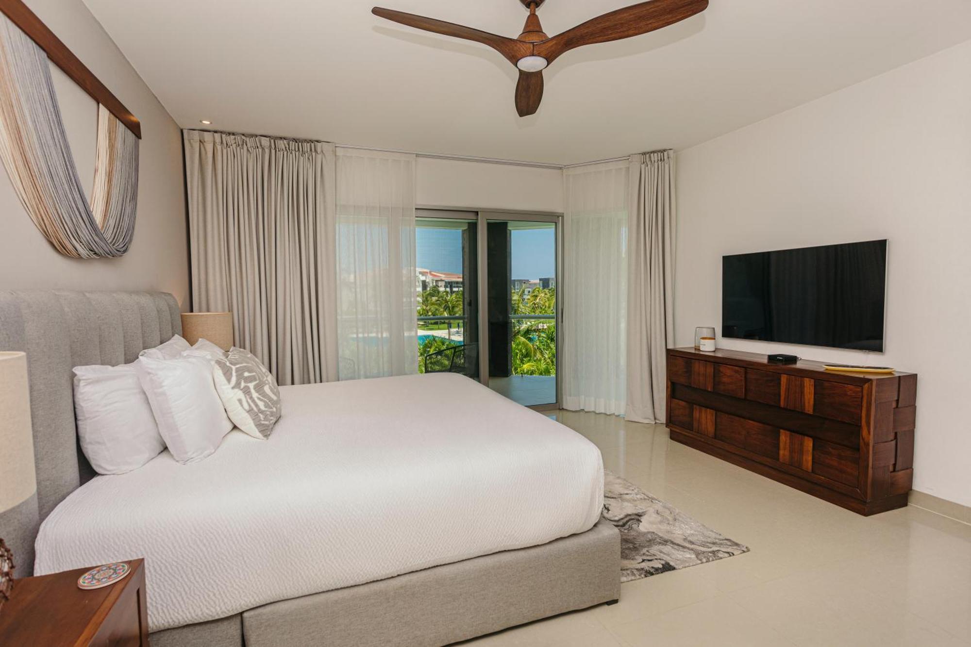 Mareazul Beach Front Condos At Плая-дель-Кармен Экстерьер фото