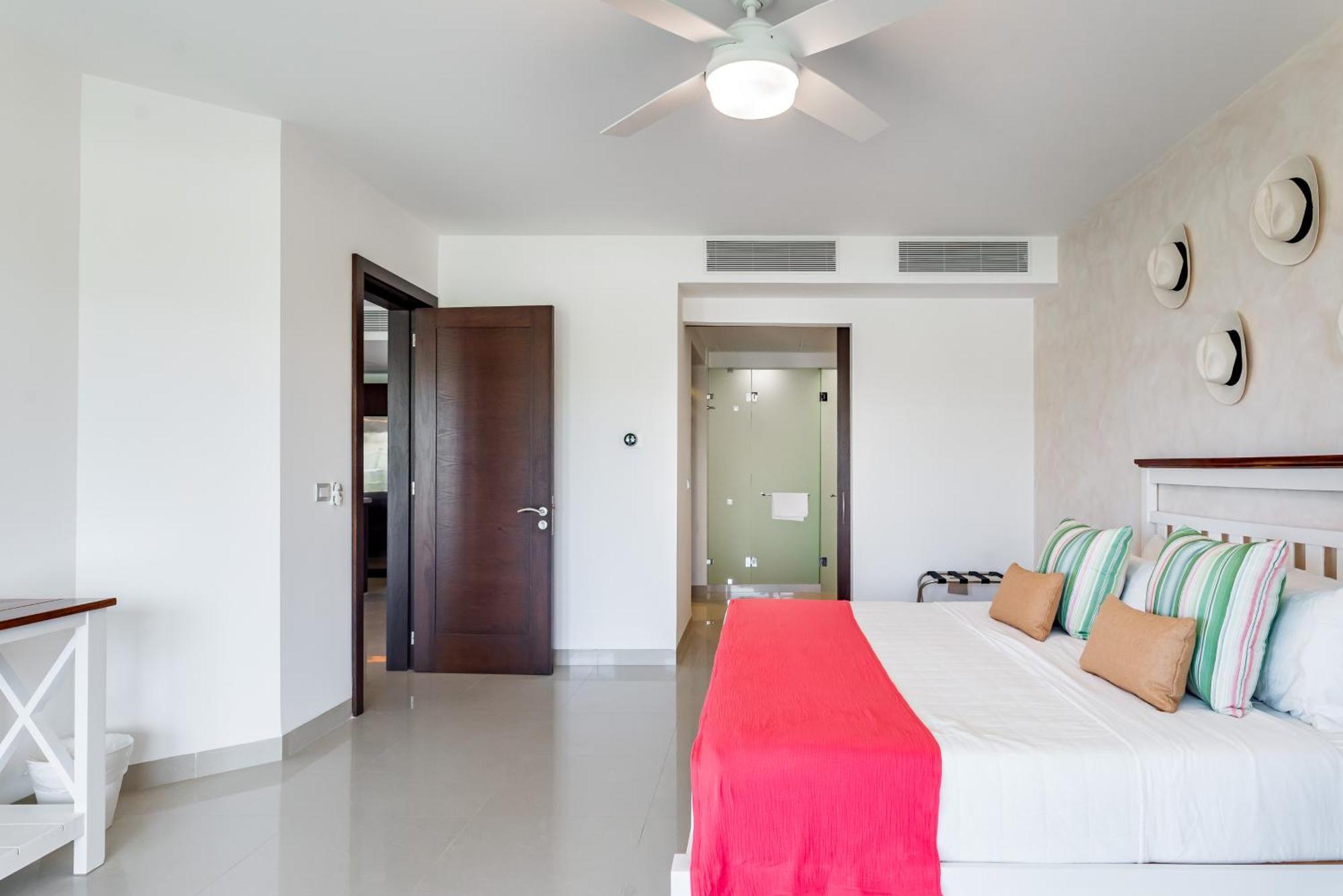 Mareazul Beach Front Condos At Плая-дель-Кармен Экстерьер фото