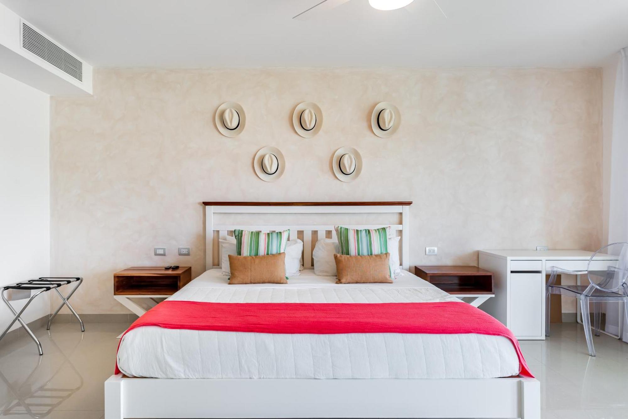 Mareazul Beach Front Condos At Плая-дель-Кармен Экстерьер фото